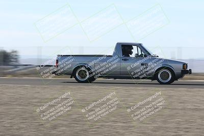 media/Apr-12-2025-Doghouse Garage (Sat) [[1d917ba261]]/InterLow/Turn 7/